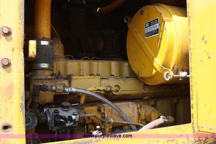 image for item A2006 1977 Caterpillar 140G articulating motor grader