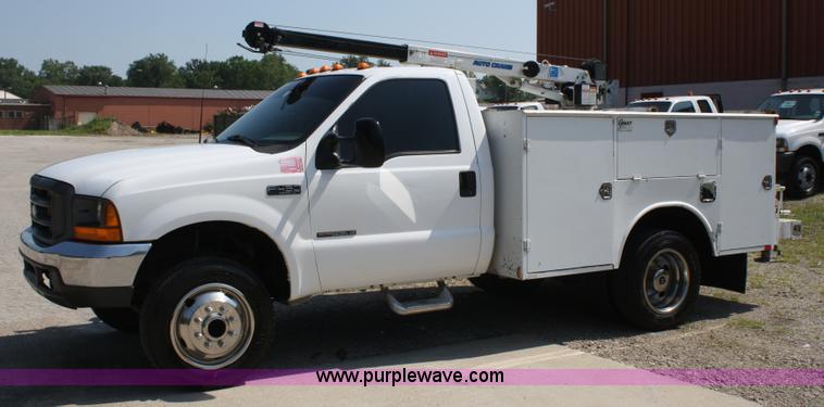 image for item A2059 1999 Ford F450 Super Duty utility pickup truck