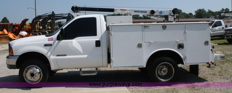 image for item A2059 1999 Ford F450 Super Duty utility pickup truck