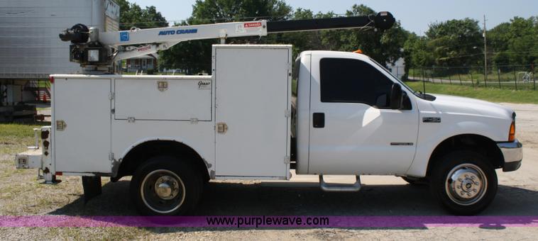 image for item A2059 1999 Ford F450 Super Duty utility pickup truck