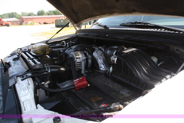 image for item A2059 1999 Ford F450 Super Duty utility pickup truck