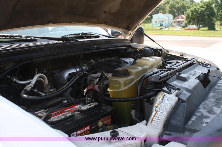 image for item A2059 1999 Ford F450 Super Duty utility pickup truck