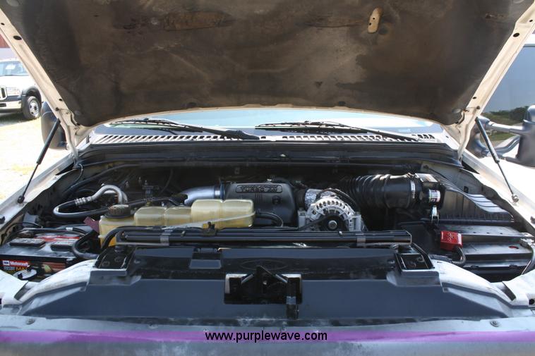 image for item A2059 1999 Ford F450 Super Duty utility pickup truck