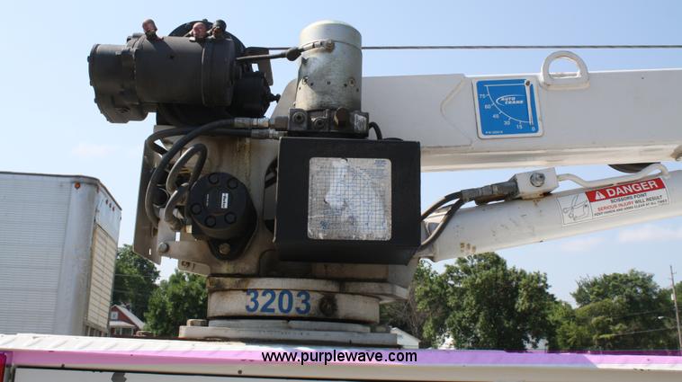 image for item A2059 1999 Ford F450 Super Duty utility pickup truck