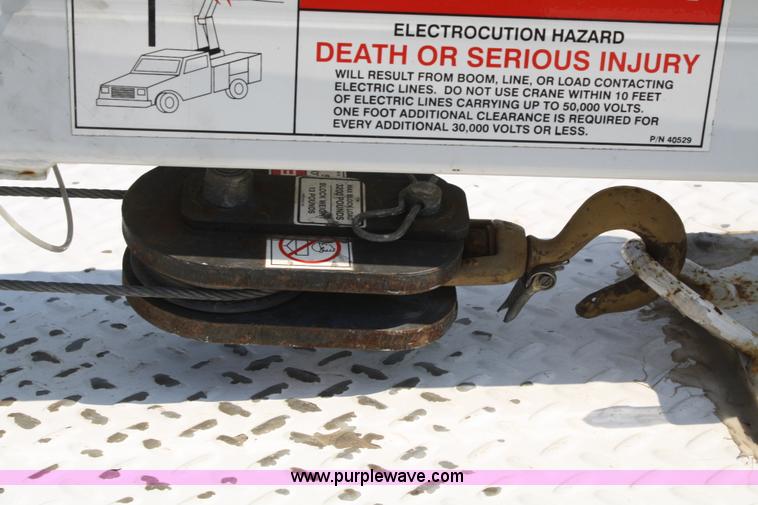 image for item A2059 1999 Ford F450 Super Duty utility pickup truck