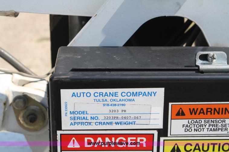 image for item A2059 1999 Ford F450 Super Duty utility pickup truck