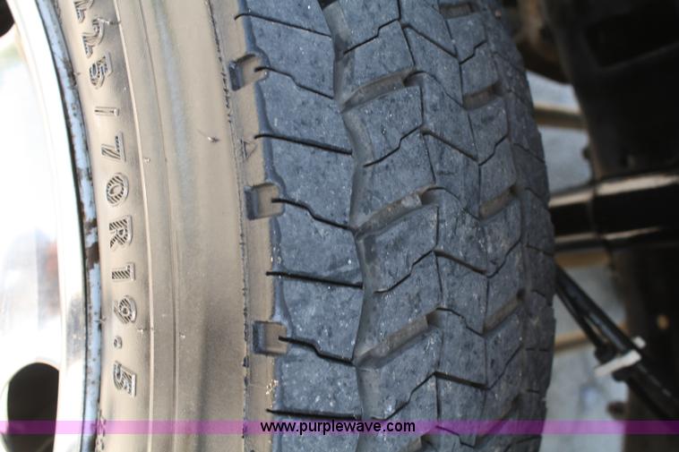 image for item A2059 1999 Ford F450 Super Duty utility pickup truck