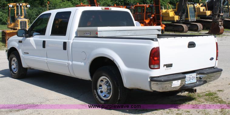 image for item A2060 2002 Ford F250 Super Duty crew cab pickup truck