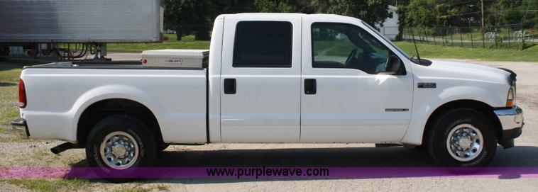 image for item A2060 2002 Ford F250 Super Duty crew cab pickup truck