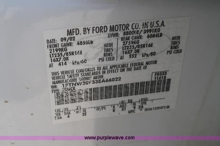 image for item A2060 2002 Ford F250 Super Duty crew cab pickup truck