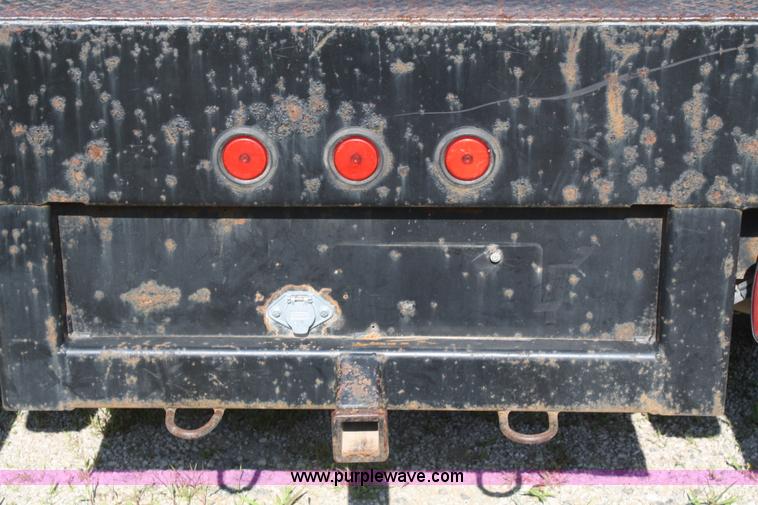 image for item A2062 2004 Ford F450 Super Duty extended cab pickup truck