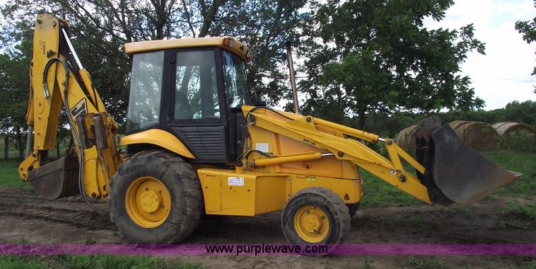 image for item A4234 2002 JCB 214E backhoe