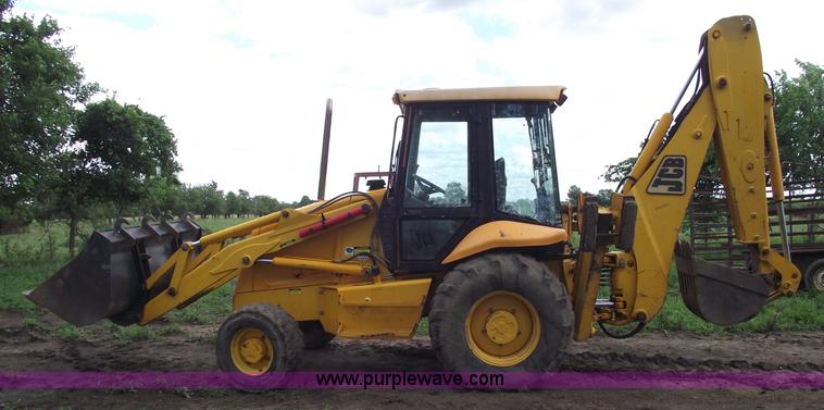 image for item A4234 2002 JCB 214E backhoe