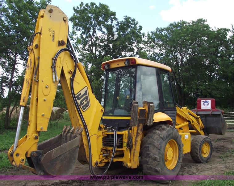 image for item A4234 2002 JCB 214E backhoe