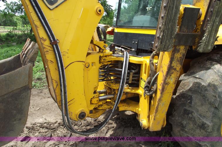image for item A4234 2002 JCB 214E backhoe