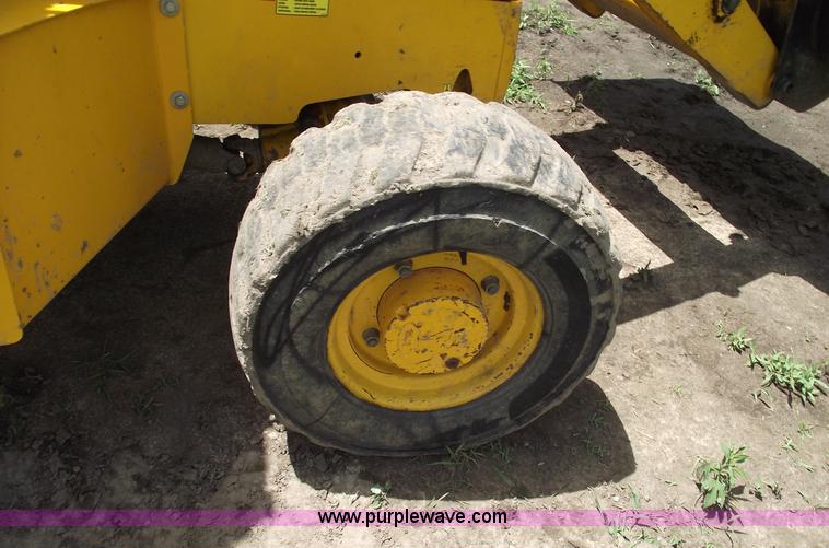 image for item A4234 2002 JCB 214E backhoe