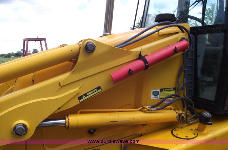 image for item A4234 2002 JCB 214E backhoe