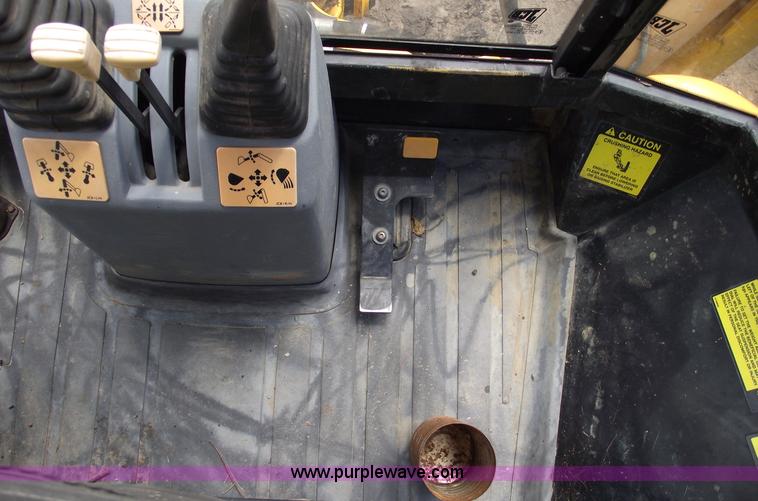 image for item A4234 2002 JCB 214E backhoe