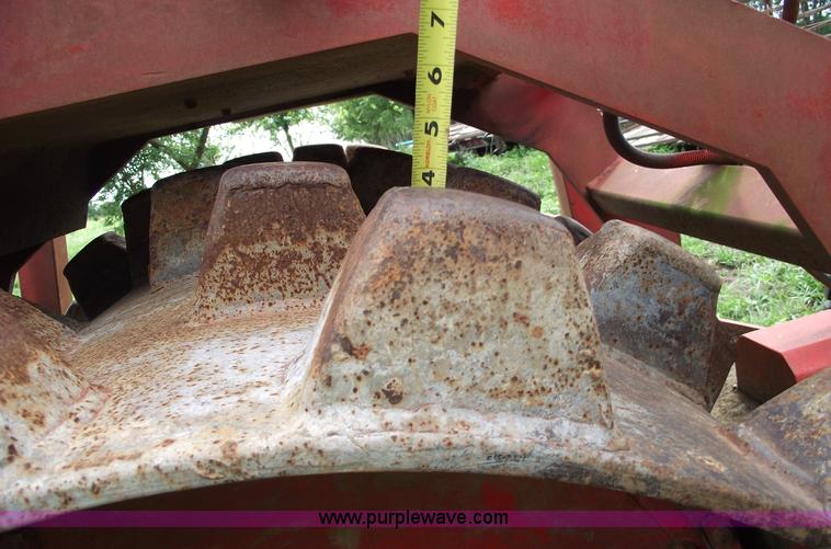 image for item A4235 1985 Rammax PF51 five ton vibratory pad foot roller