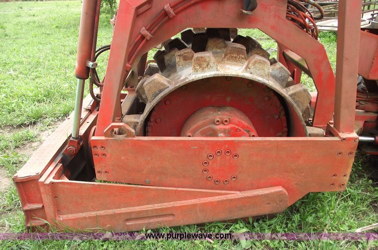 image for item A4235 1985 Rammax PF51 five ton vibratory pad foot roller