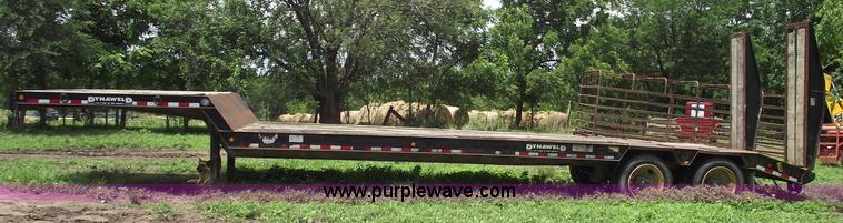 image for item A4237 1999 Dynaweld 40 ton low boy trailer