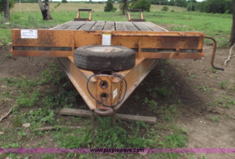 image for item A4241 1992 Econoline P243D 12 ton Backhoe Pro trailer