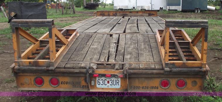 image for item A4241 1992 Econoline P243D 12 ton Backhoe Pro trailer