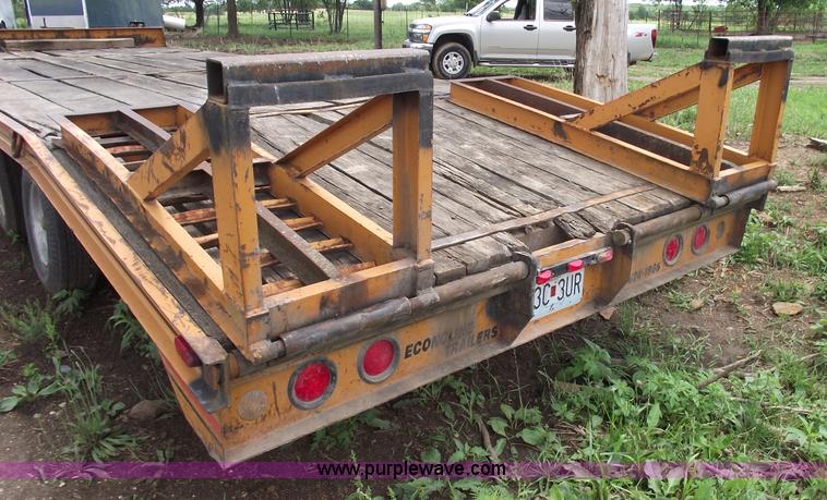image for item A4241 1992 Econoline P243D 12 ton Backhoe Pro trailer