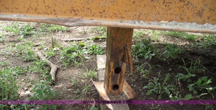 image for item A4241 1992 Econoline P243D 12 ton Backhoe Pro trailer