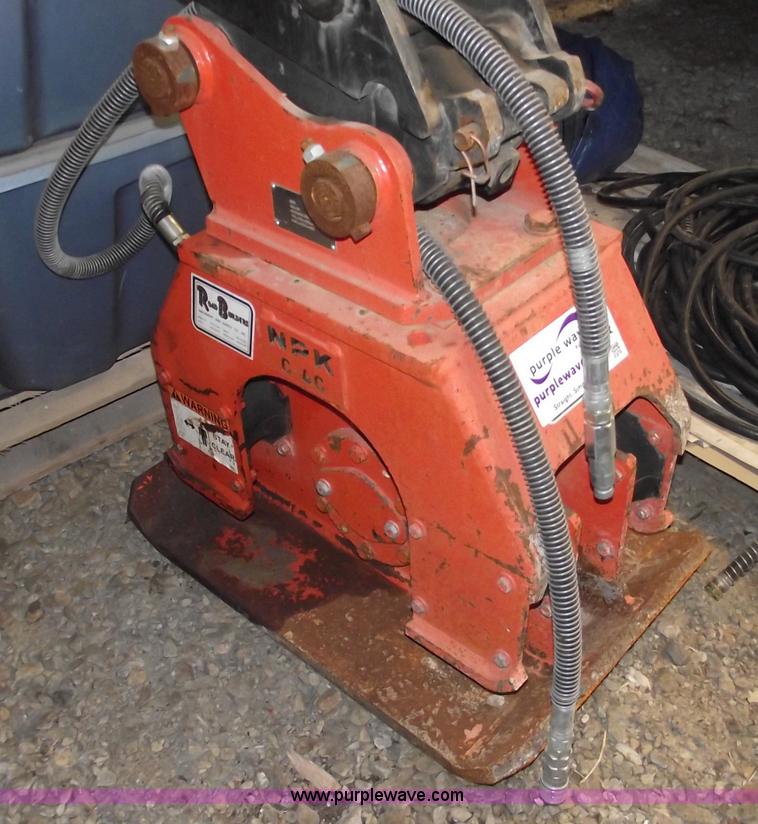 image for item A4245 2009 NPK C40 backhoe plate compactor