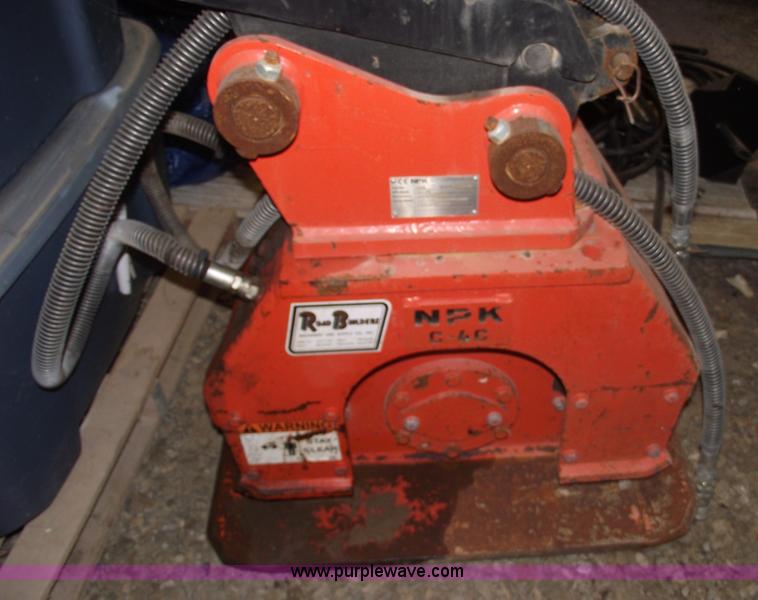 image for item A4245 2009 NPK C40 backhoe plate compactor