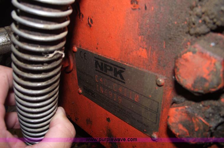 image for item A4245 2009 NPK C40 backhoe plate compactor
