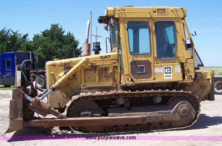 image for item A4596 1981 Caterpillar D5B dozer