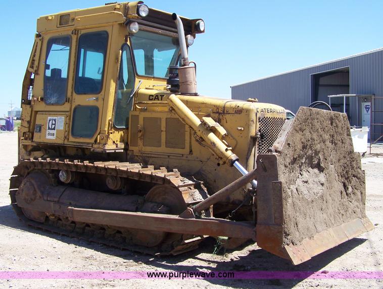 image for item A4596 1981 Caterpillar D5B dozer