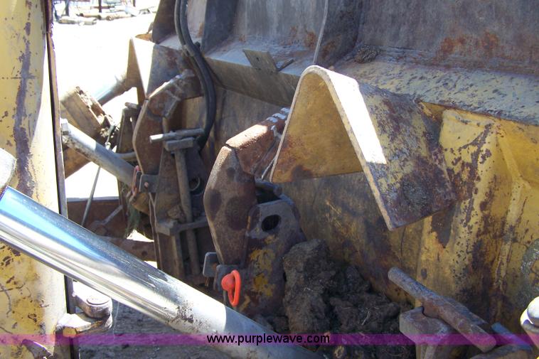 image for item A4596 1981 Caterpillar D5B dozer
