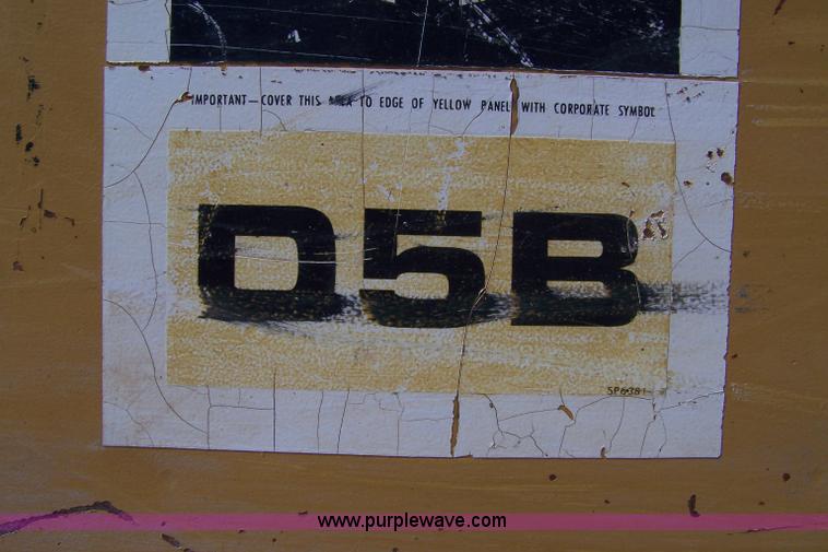 image for item A4596 1981 Caterpillar D5B dozer