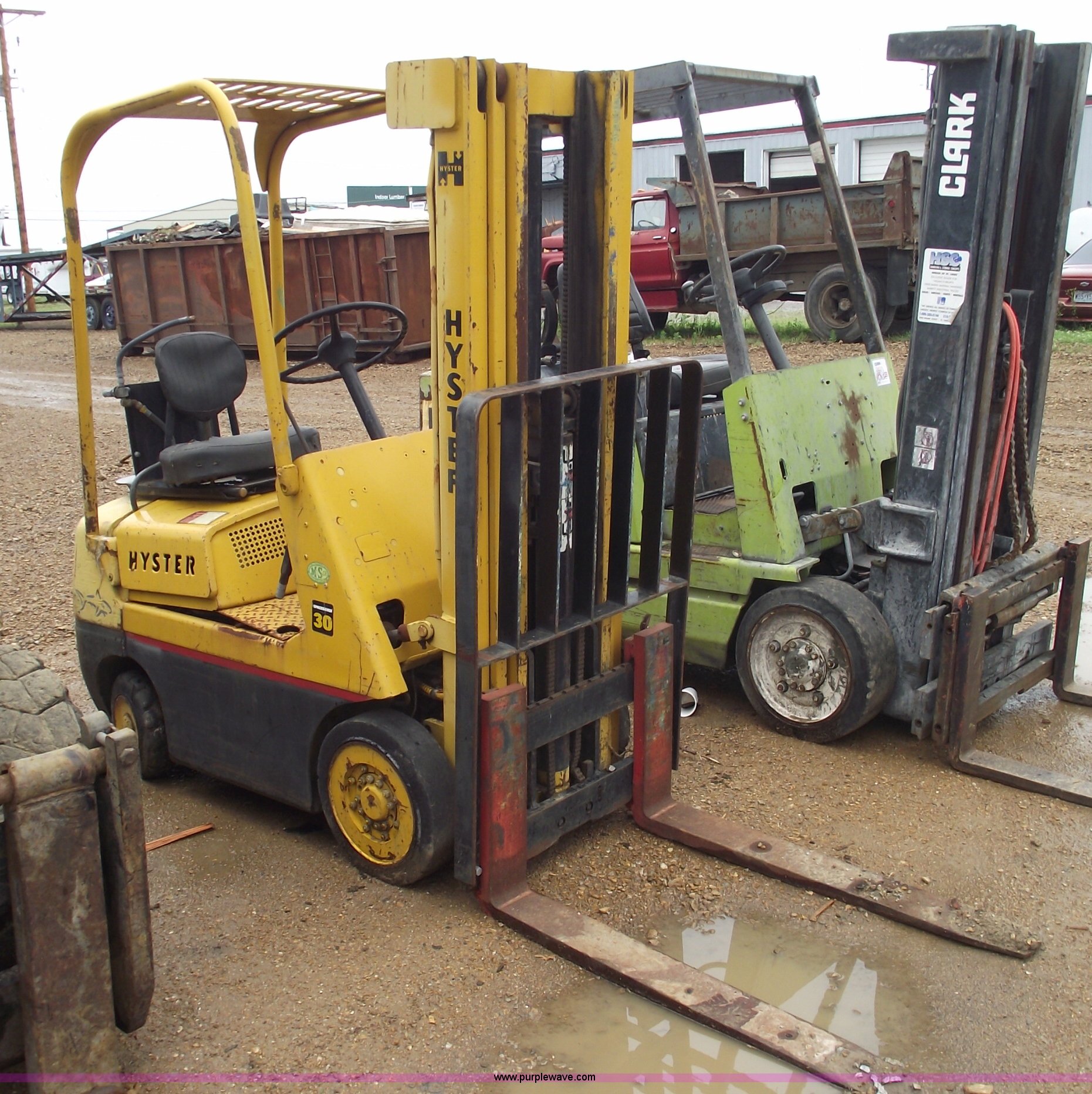 5416 image for item 5416 Hyster SpaceSaver 30 forklift