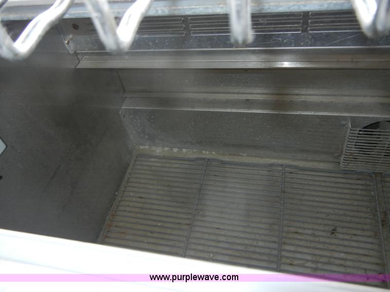 image for item A9143 Assorted restaurant equipment