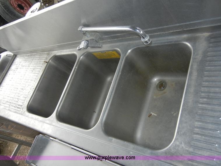 image for item A9143 Assorted restaurant equipment