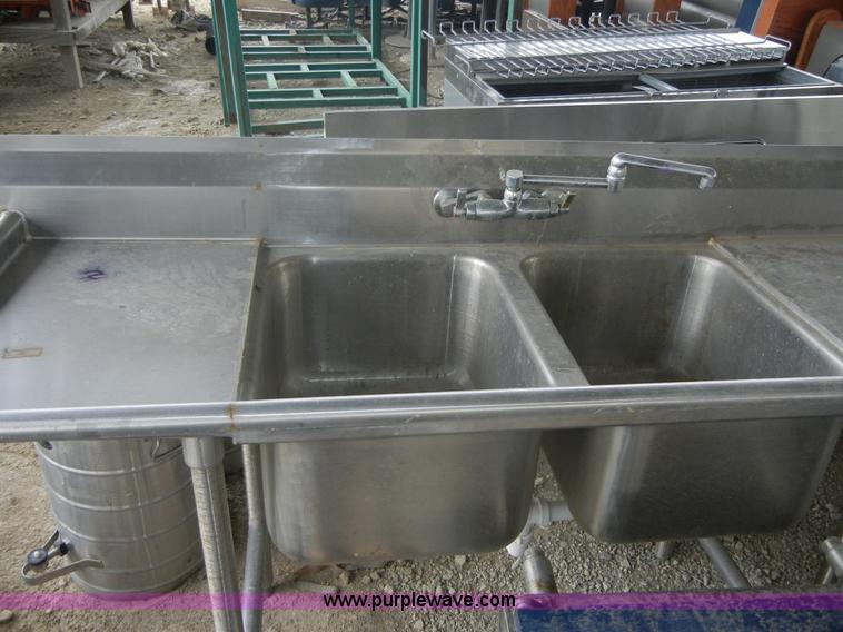 image for item A9143 Assorted restaurant equipment