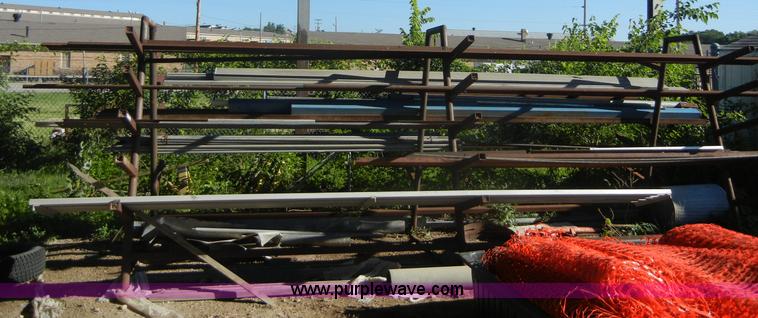 image for item A9160 Metal storage rack