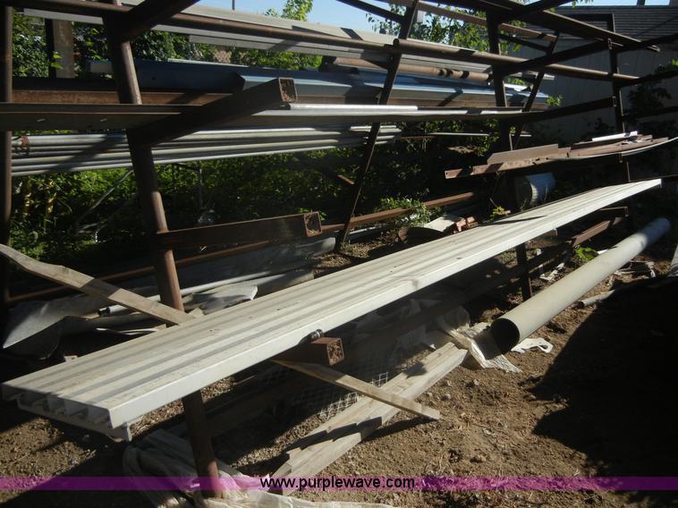 image for item A9160 Metal storage rack