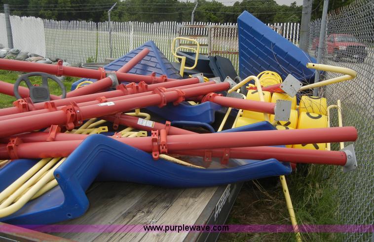 image for item A9166 Assorted playground equipment