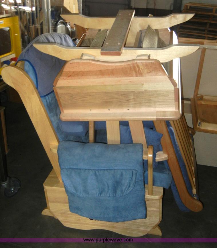 image for item A9186 Assorted child care furniture