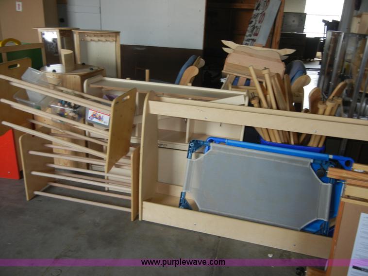 image for item A9186 Assorted child care furniture