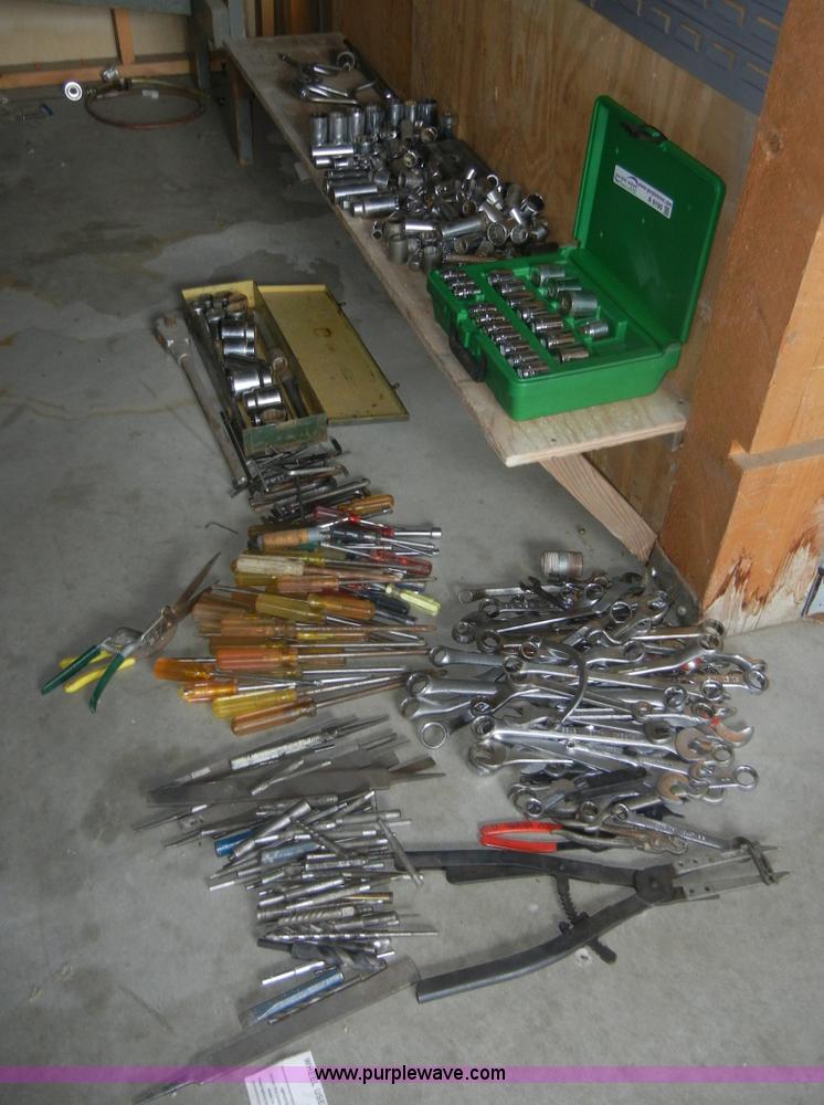 image for item A9190 Assorted tools