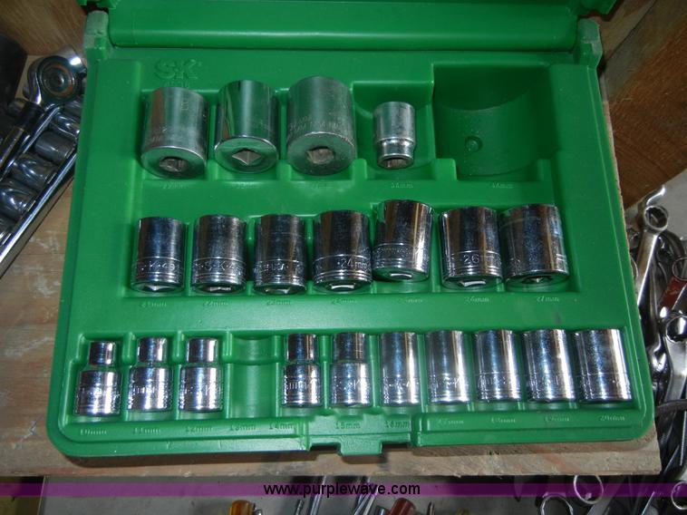 image for item A9190 Assorted tools