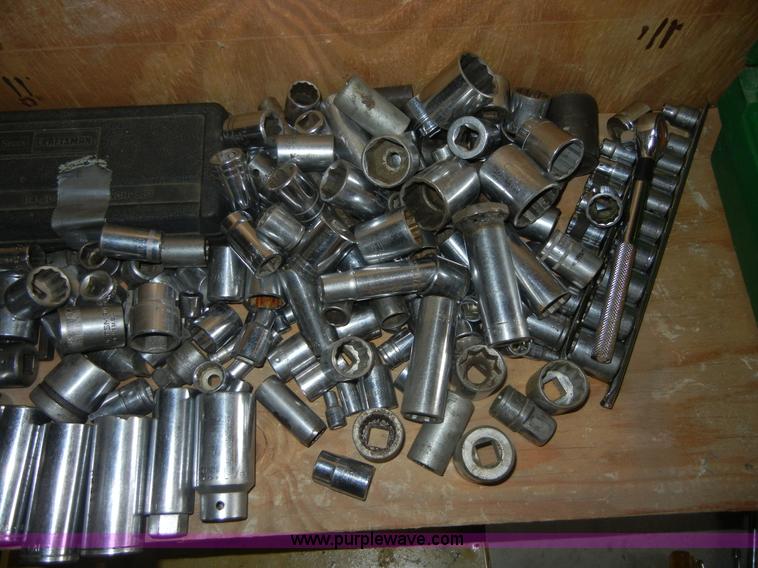 image for item A9190 Assorted tools