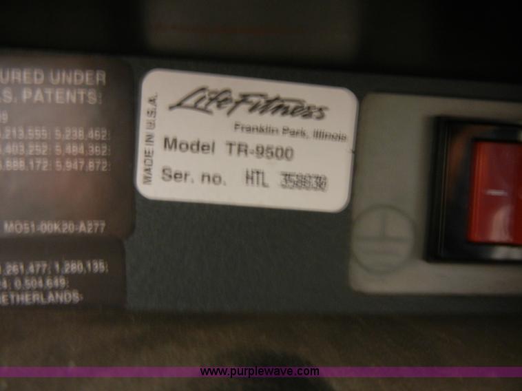 image for item A9208 Life Fitness 9500HR treadmill