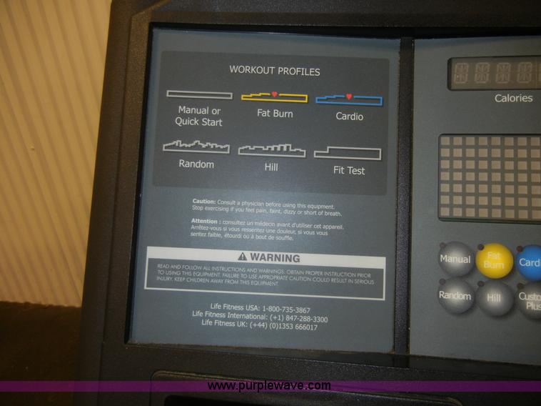 image for item A9208 Life Fitness 9500HR treadmill